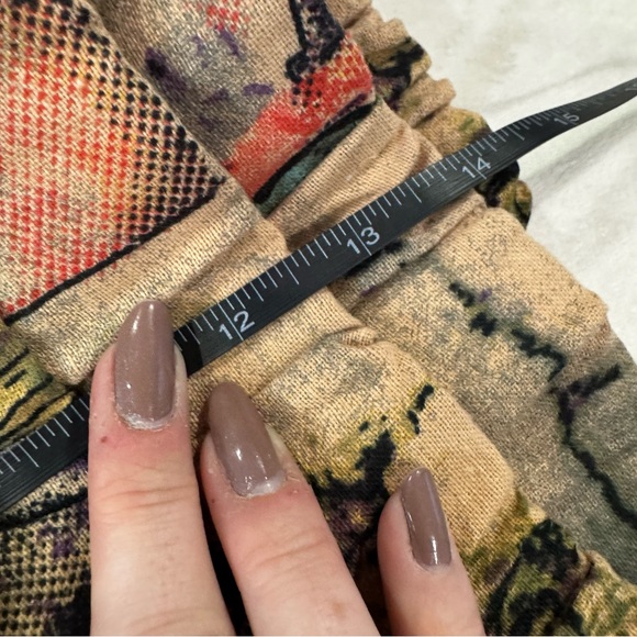 Boutique Abstract Patterned Pants - Picture 14 of 15